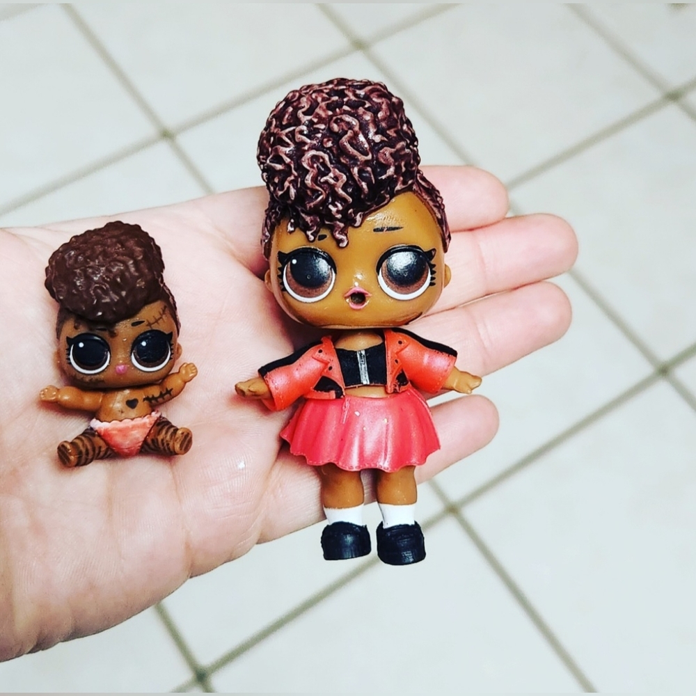 LOL Surprise Dolls Under Wraps Eye Spy Series CC Thrilla & Lil Sis